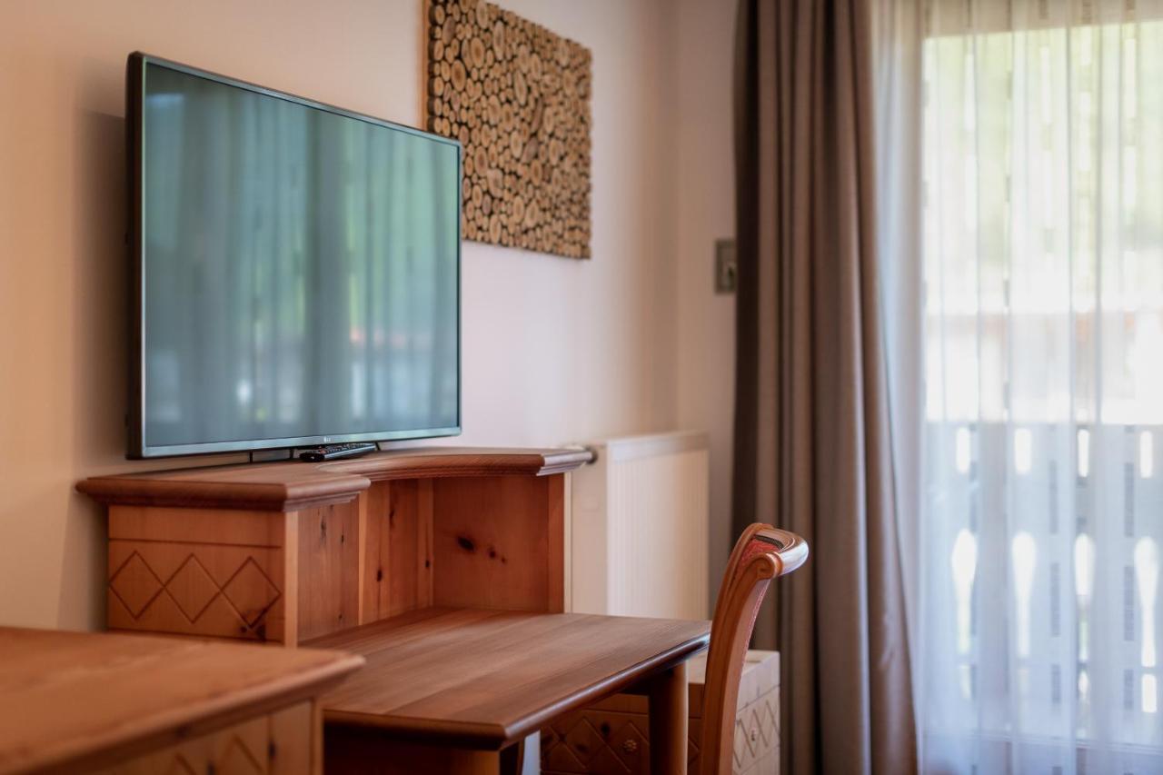 Hotel Christine Gargazzone Dış mekan fotoğraf